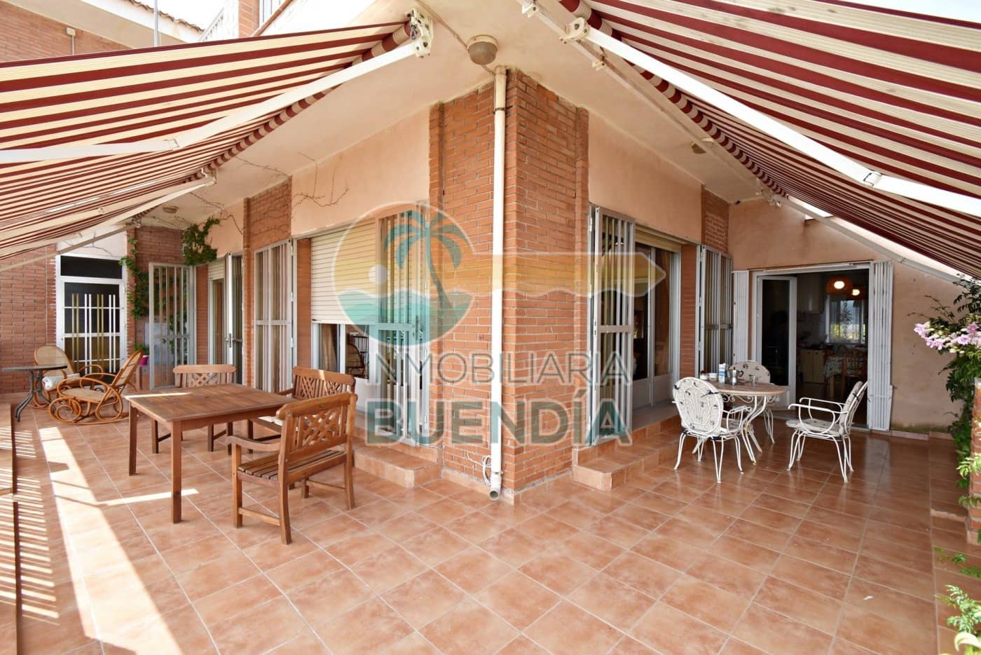 6 bedroom Villa for sale in Puerto de Mazarron with garage - € 690,000 (Ref: 6929474)