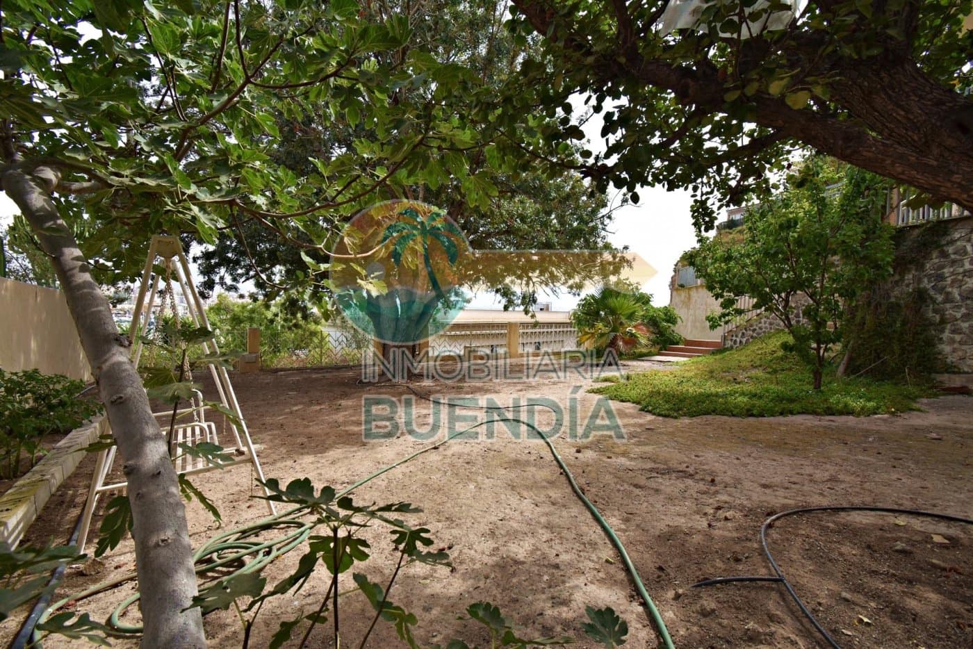 6 bedroom Villa for sale in Puerto de Mazarron with garage - € 690,000 (Ref: 6929474)