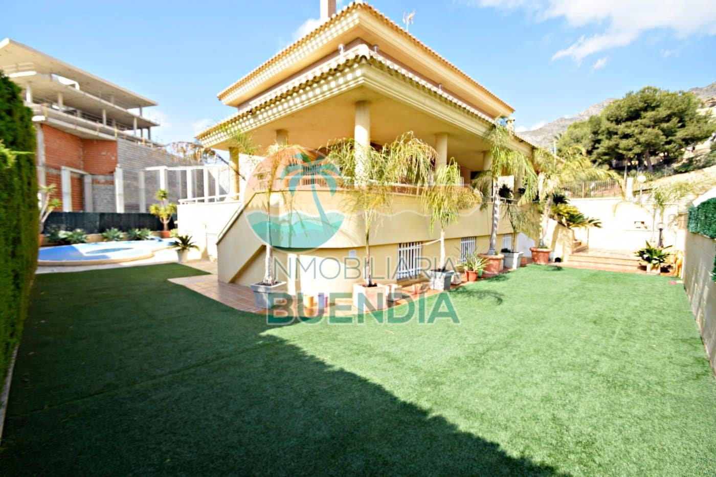 5 bedroom Villa for sale in Bolnuevo with pool garage - € 830,000 (Ref: 6959581)