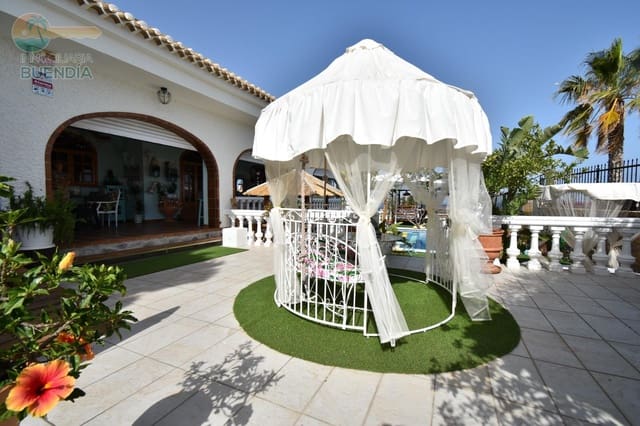 4 soveværelse Villa til salg i Puerto de Mazarron, Mazarrón med swimmingpool garage - € 1.100.000 (Ref: 6972428)