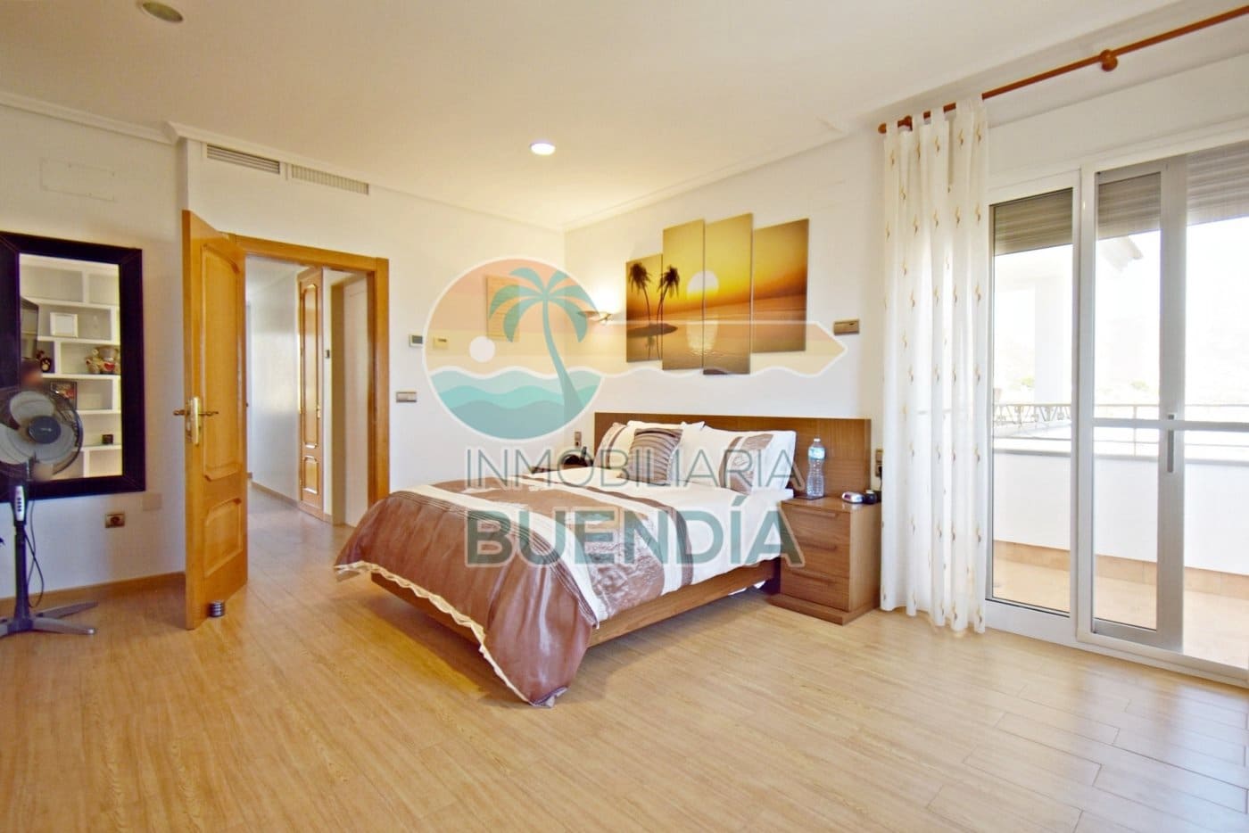 5 soveværelse Villa til salg i Isla Plana med swimmingpool garage - € 1.399.000 (Ref: 7074851)