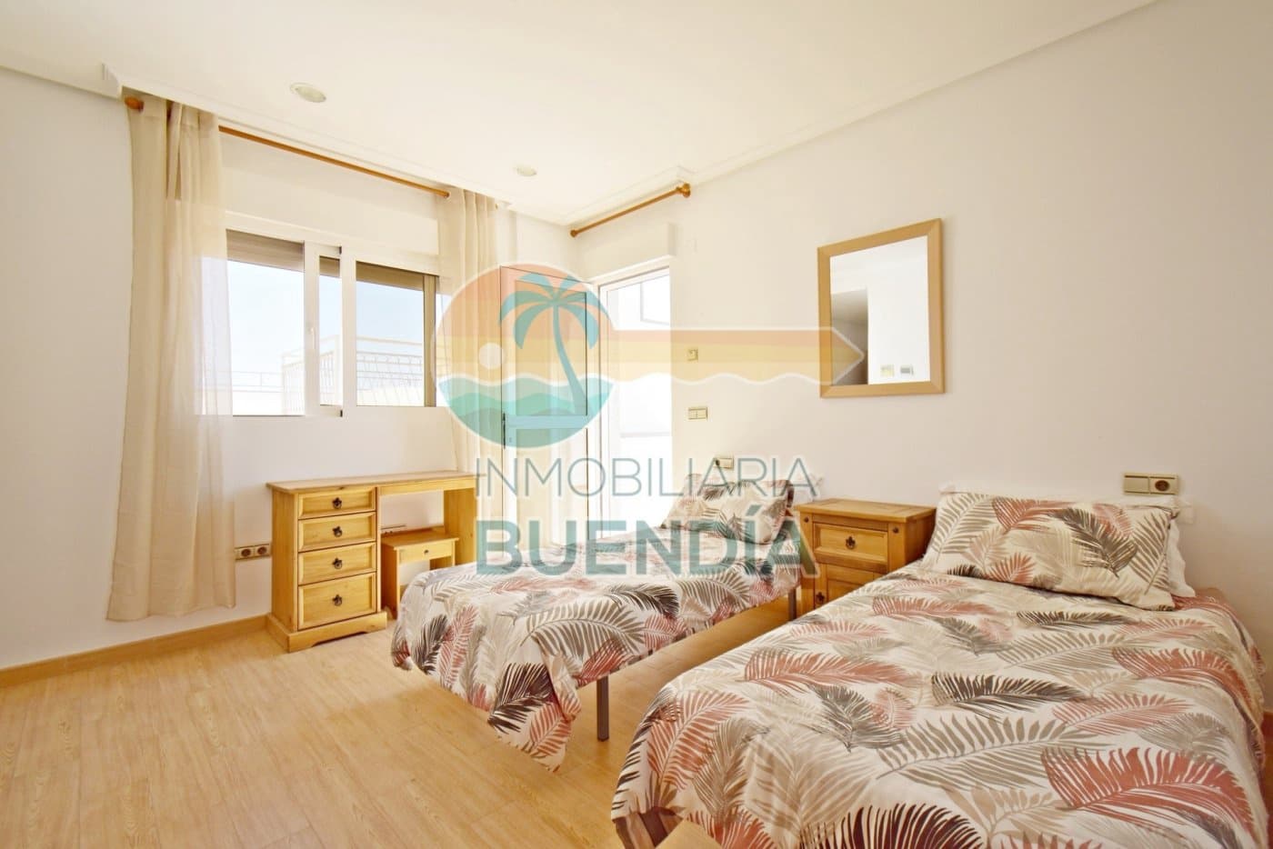 5 soveværelse Villa til salg i Isla Plana med swimmingpool garage - € 1.399.000 (Ref: 7074851)