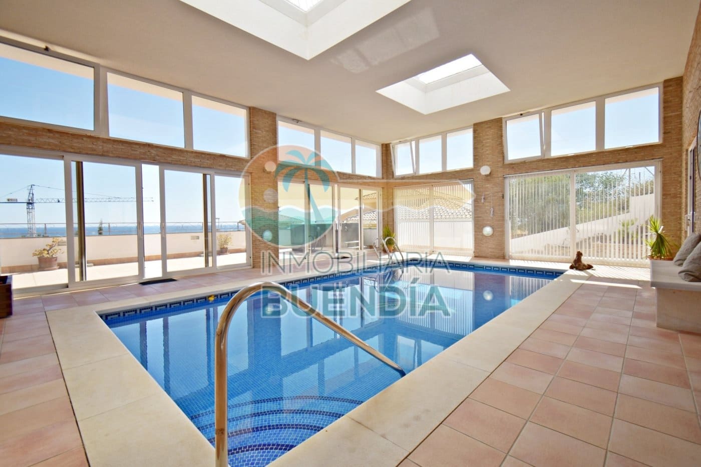 5 soveværelse Villa til salg i Isla Plana med swimmingpool garage - € 1.399.000 (Ref: 7074851)