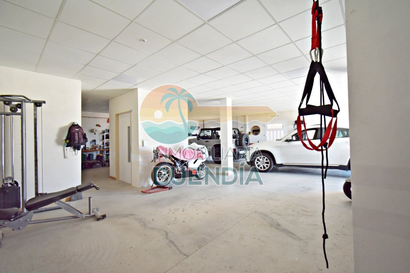 5 soveværelse Villa til salg i Isla Plana med swimmingpool garage - € 1.399.000 (Ref: 7074851)