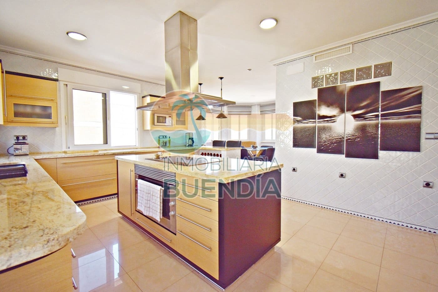 5 soveværelse Villa til salg i Isla Plana med swimmingpool garage - € 1.399.000 (Ref: 7074851)