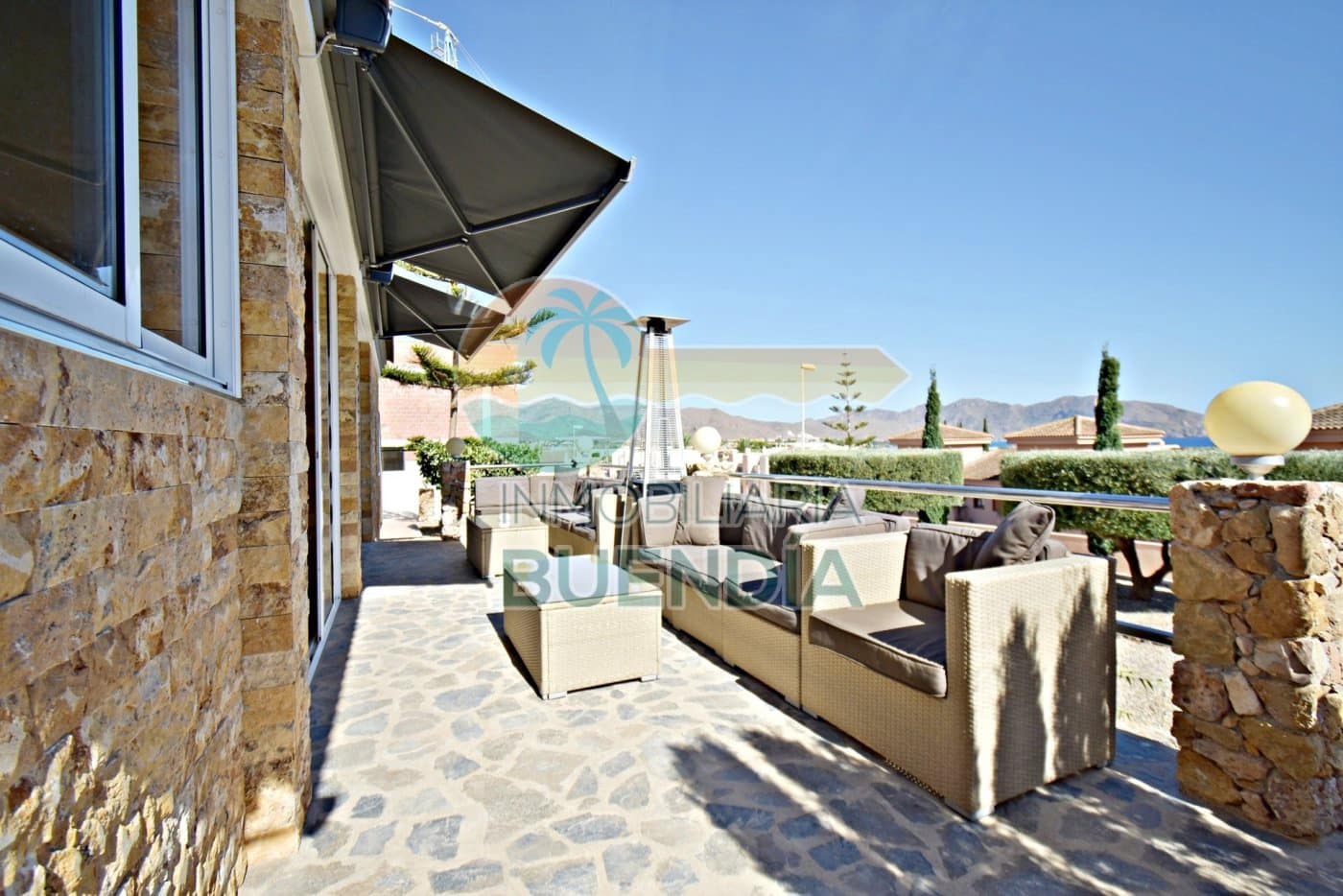 5 soveværelse Villa til salg i Isla Plana med swimmingpool garage - € 1.399.000 (Ref: 7074851)