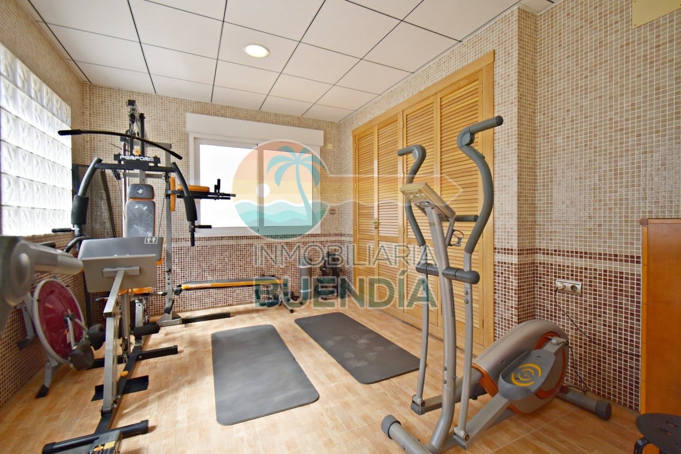 5 soveværelse Villa til salg i Isla Plana med swimmingpool garage - € 1.399.000 (Ref: 7074851)