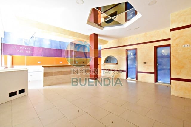 Commercieel te koop in Puerto de Mazarron, Mazarrón - € 300.000 (Ref: 7156265)