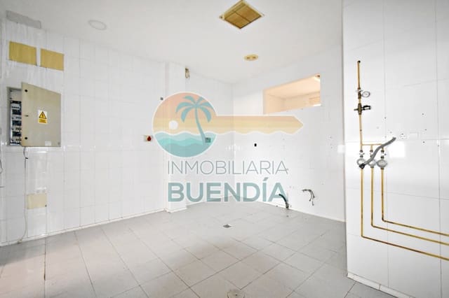 Commercieel te koop in Puerto de Mazarron, Mazarrón - € 300.000 (Ref: 7156265)