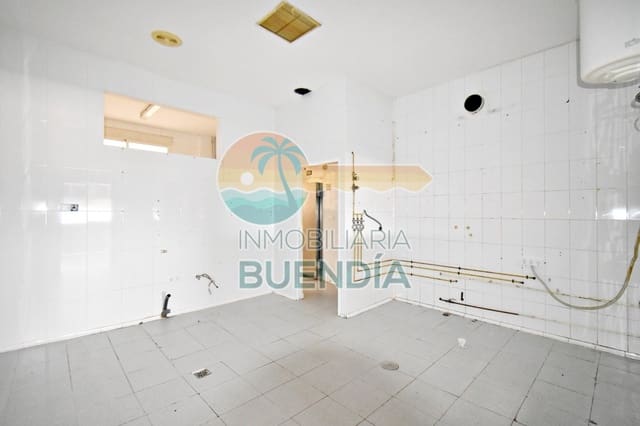 Commercieel te koop in Puerto de Mazarron, Mazarrón - € 300.000 (Ref: 7156265)