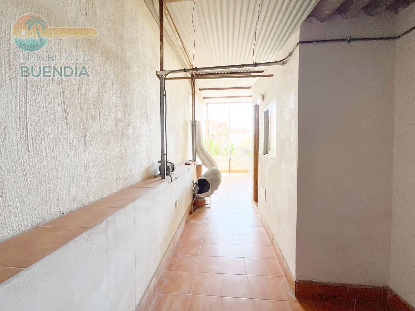 Kaupallinen myytävänä paikassa Puerto de Mazarron - 125 000 € (Ref: 7725944)