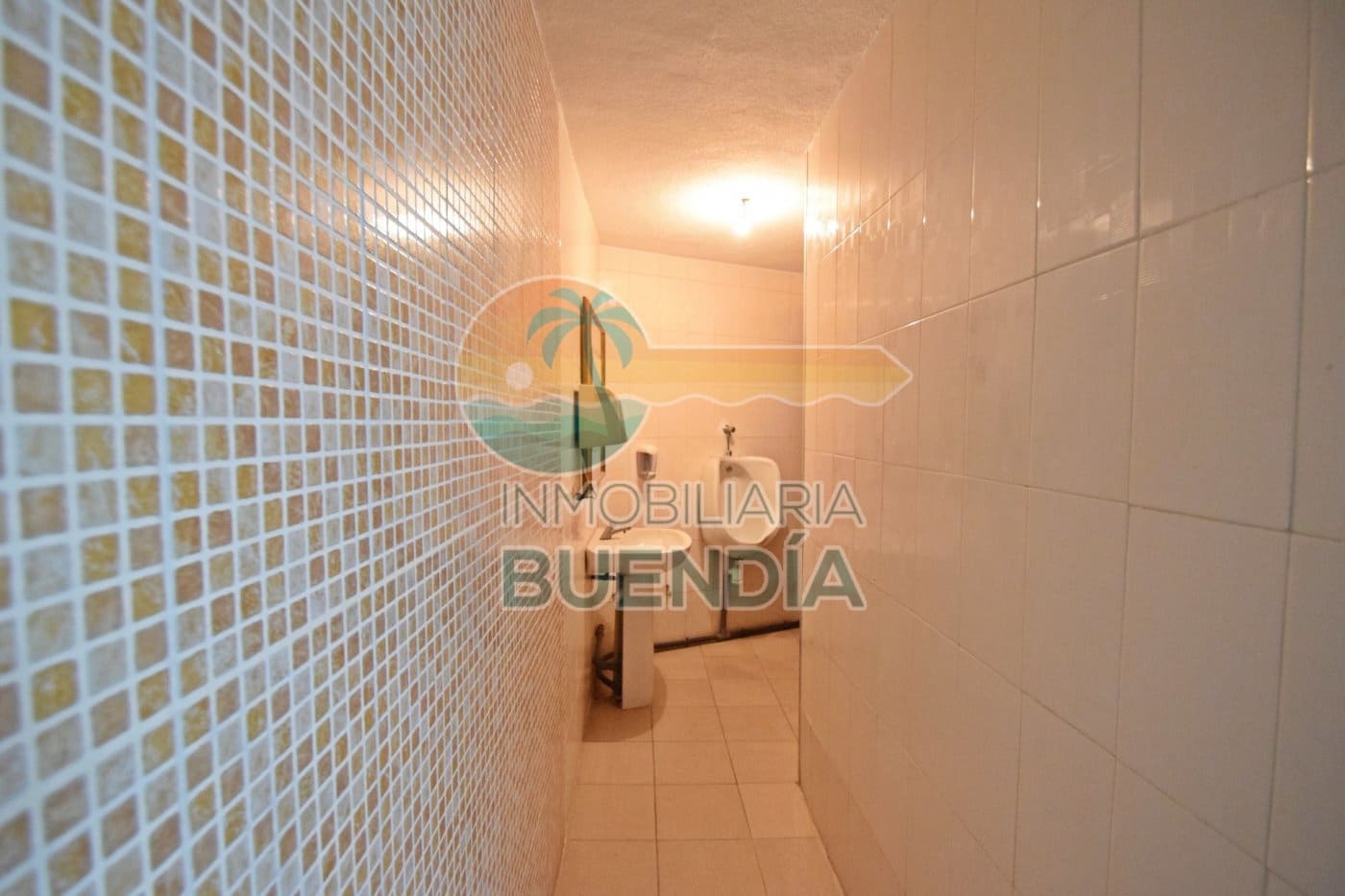 Kommersiell til salgs i Puerto de Mazarron - € 150 000 (Ref: 7759555)