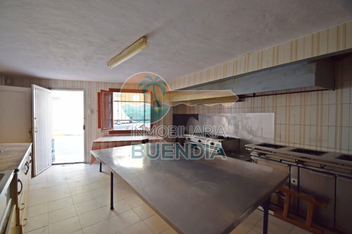 Kommersiell til salgs i Puerto de Mazarron - € 150 000 (Ref: 7759555)
