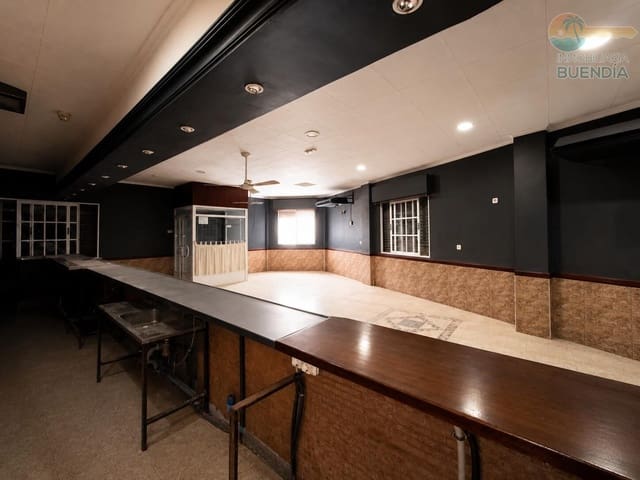 Commercial for sale in Puerto de Mazarron, Mazarrón - € 150,000 (Ref: 7759555)