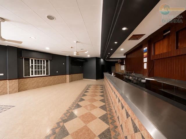 Commercial for sale in Puerto de Mazarron, Mazarrón - € 150,000 (Ref: 7759555)