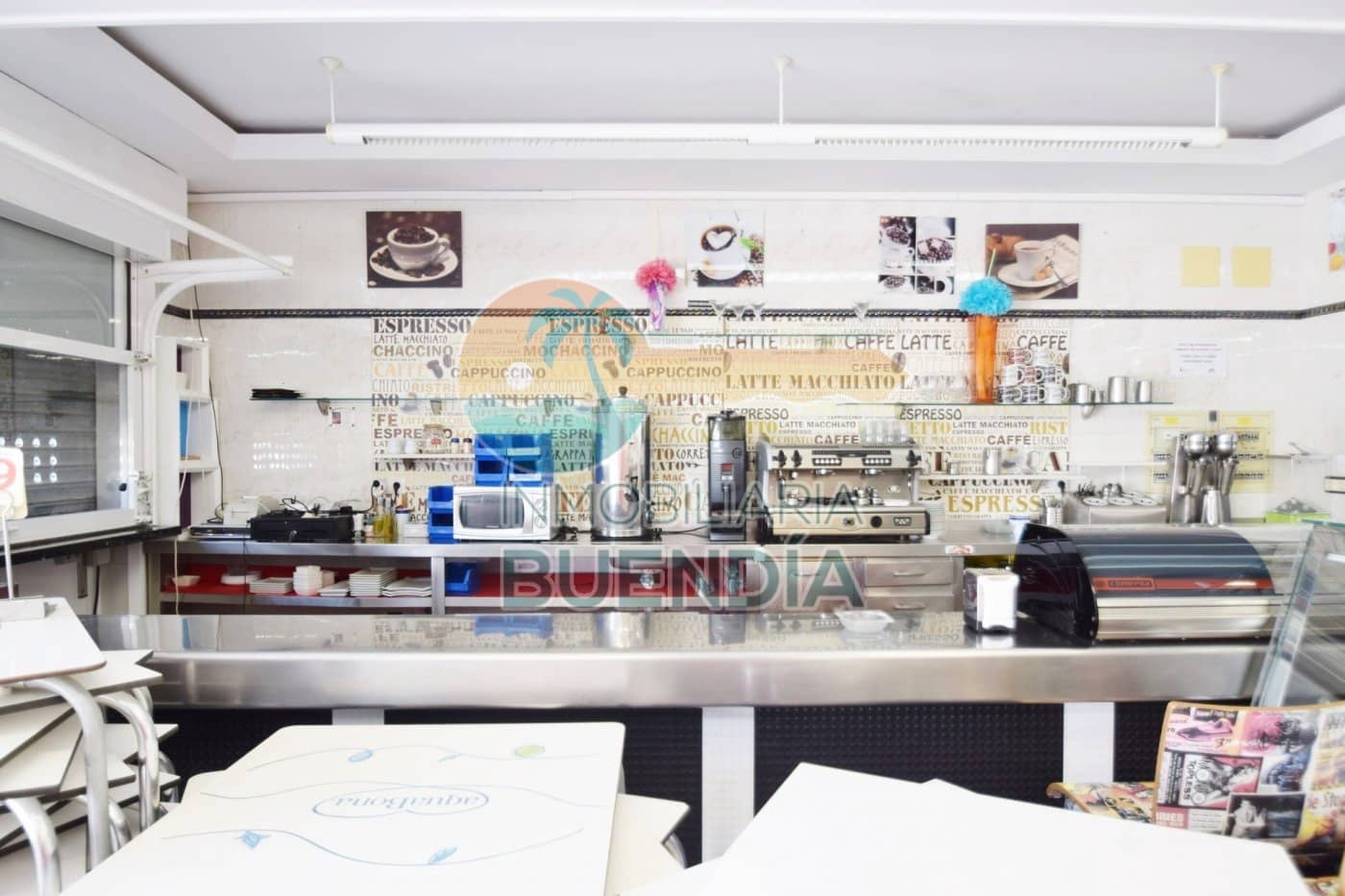 Commercieel te koop in Puerto de Mazarron - € 129.900 (Ref: 7759558)