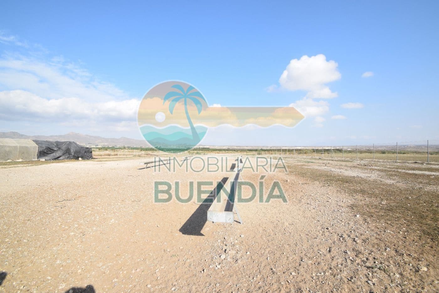 Teren niezagospodarowany na sprzedaż w Leiva - 525 000 € (Ref: 7759560)