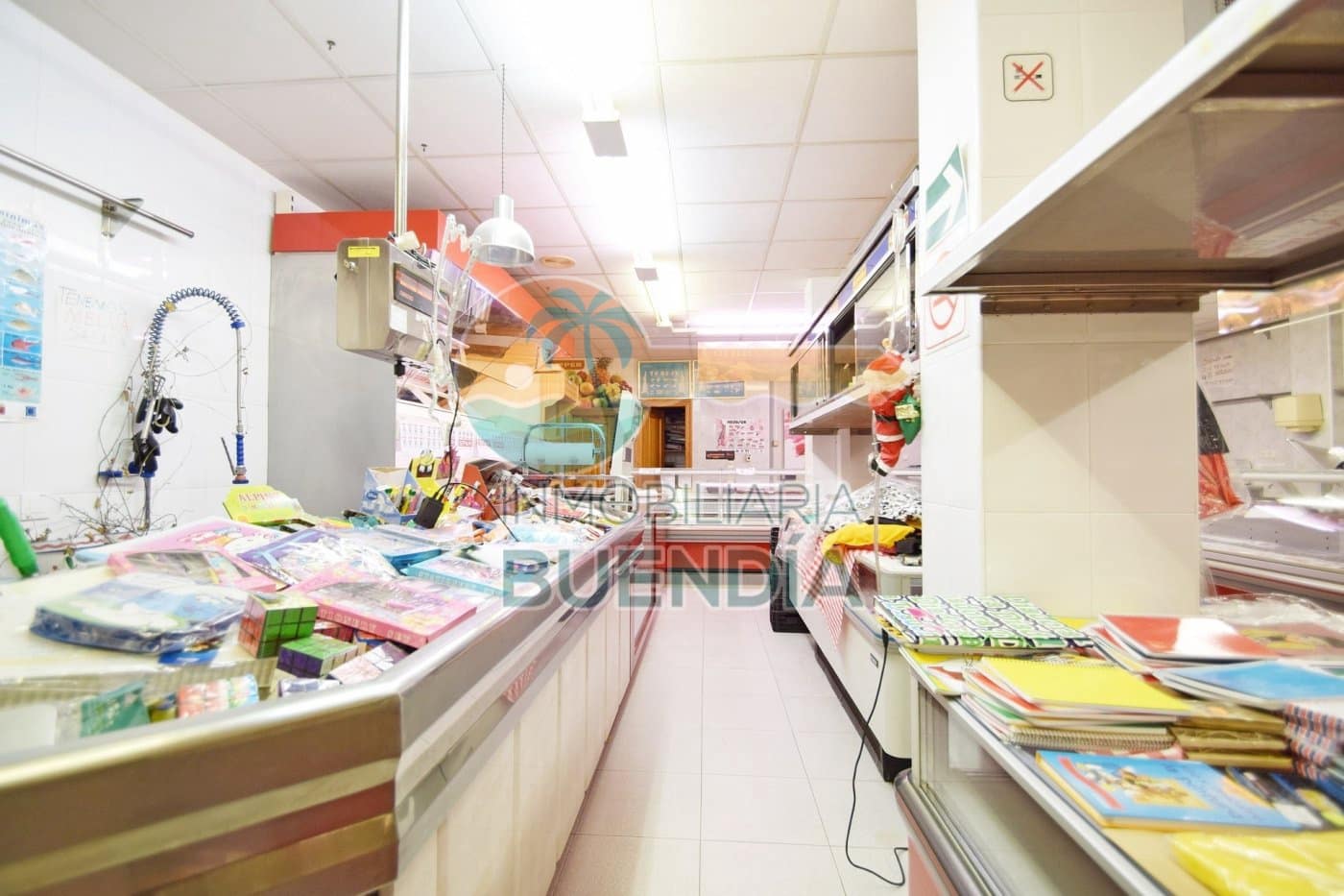 Erhverv til salg i Puerto de Mazarron med garage - € 209.800 (Ref: 7759564)