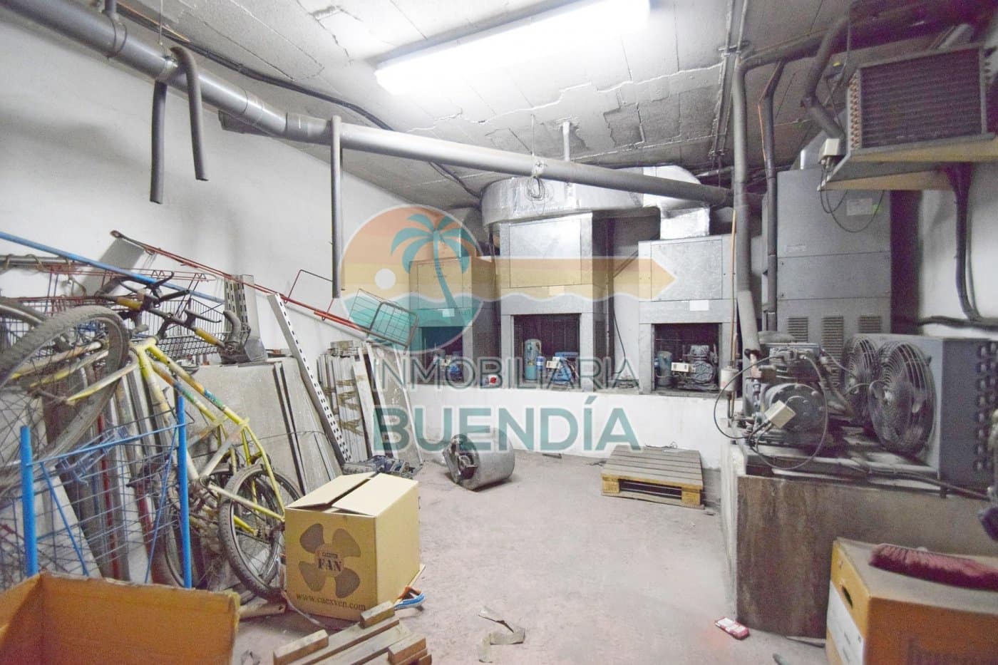 Erhverv til salg i Puerto de Mazarron med garage - € 209.800 (Ref: 7759564)