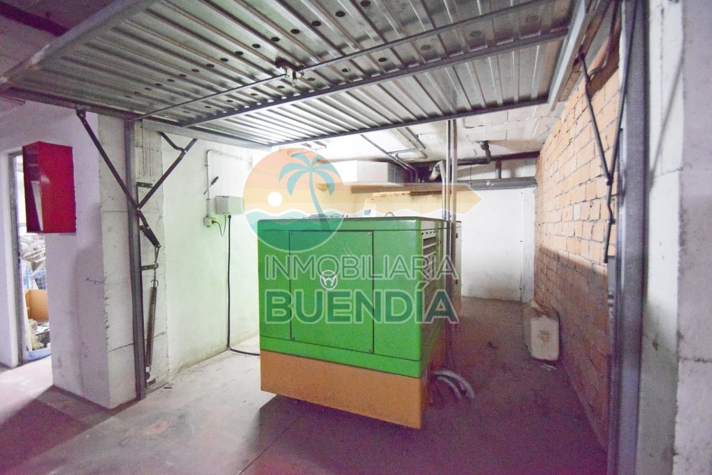 Erhverv til salg i Puerto de Mazarron med garage - € 209.800 (Ref: 7759564)