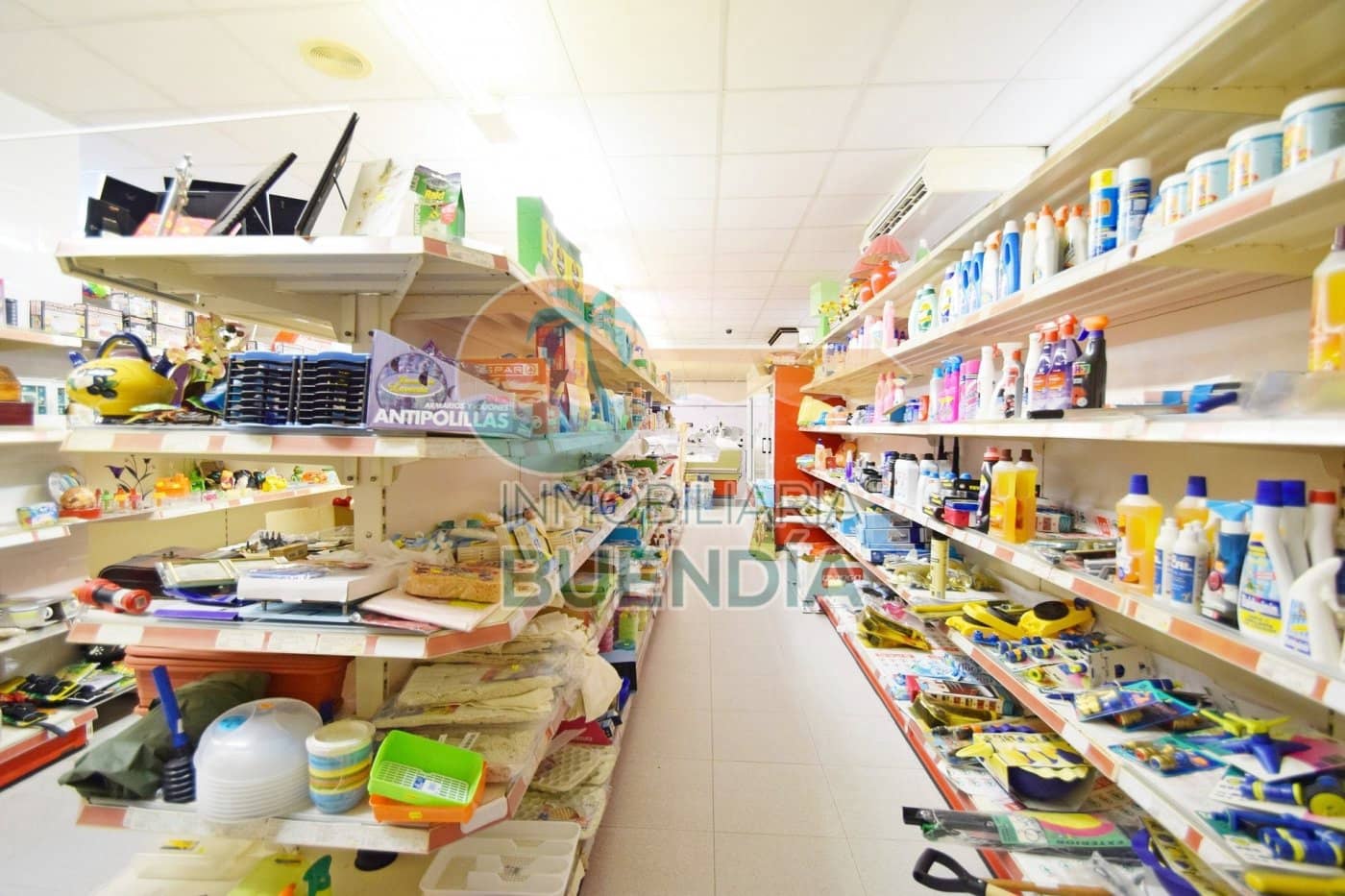 Erhverv til salg i Puerto de Mazarron med garage - € 209.800 (Ref: 7759564)