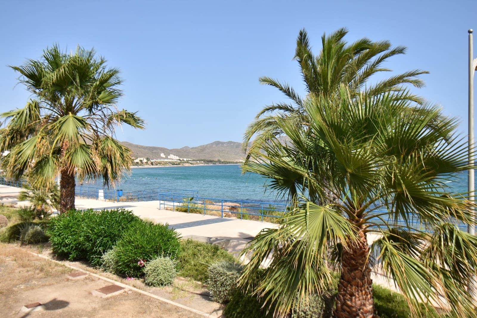 2 soveværelse Lejlighed til salg i Isla Plana - € 119.700 (Ref: 7759592)