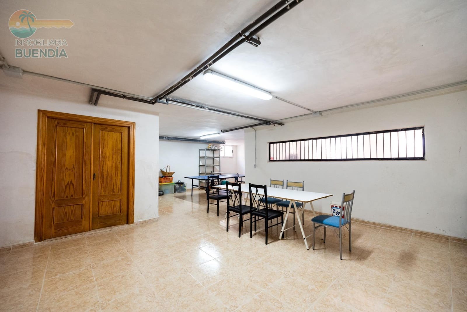 4 sypialnia Finka/Dom wiejski na sprzedaż w Leiva z garażem - 399 000 € (Ref: 7759600)