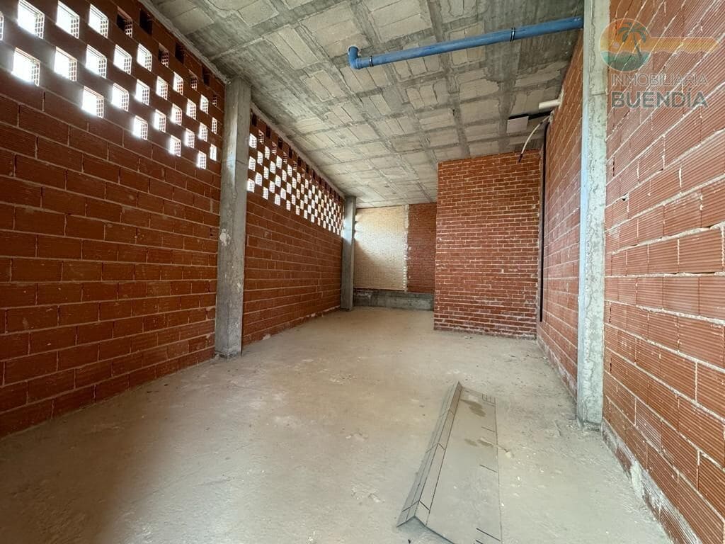 Commerciale in vendita in Isla Plana - 130.000 € (Rif: 7900165)