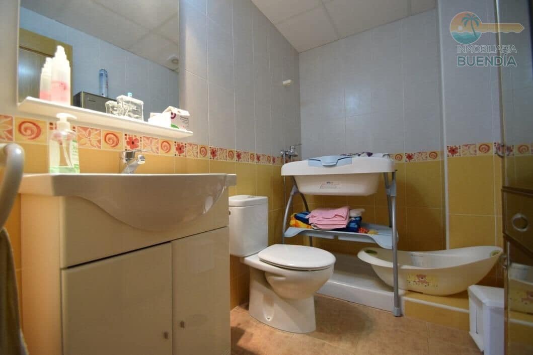 2 makuuhuone Huoneisto myytävänä paikassa Isla Plana - 262 500 € (Ref: 7912265)