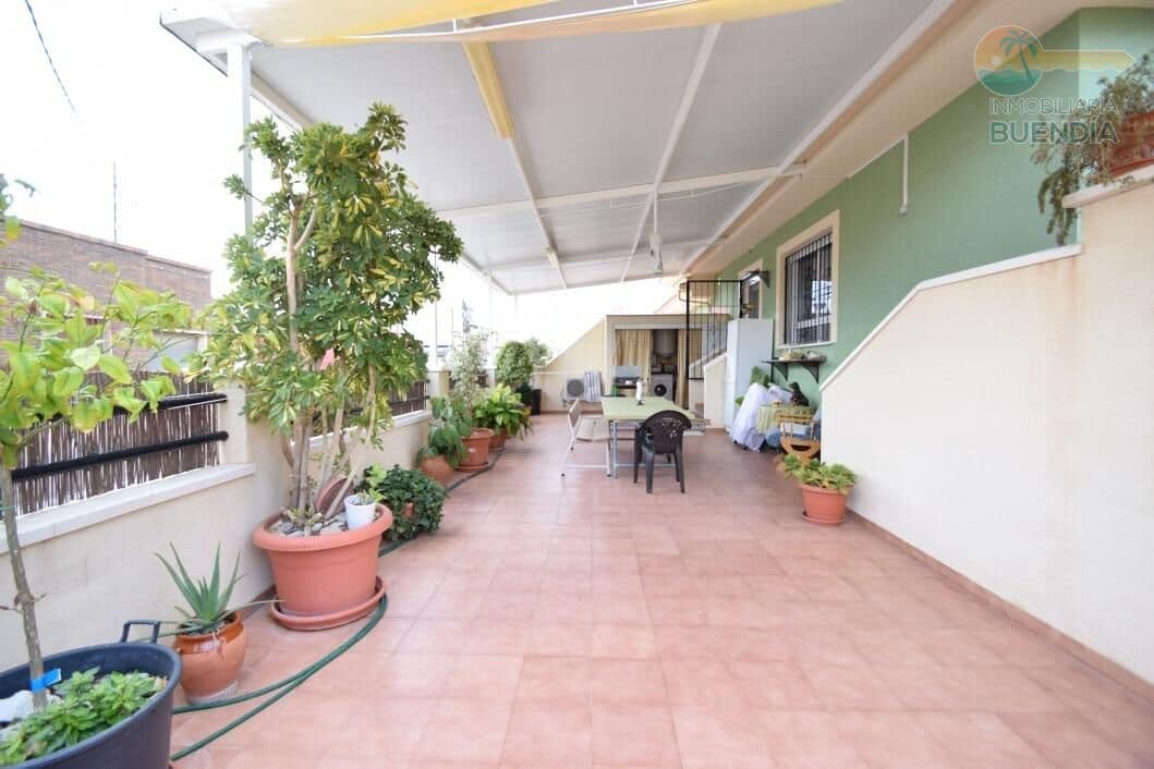 2 makuuhuone Huoneisto myytävänä paikassa Isla Plana - 262 500 € (Ref: 7912265)