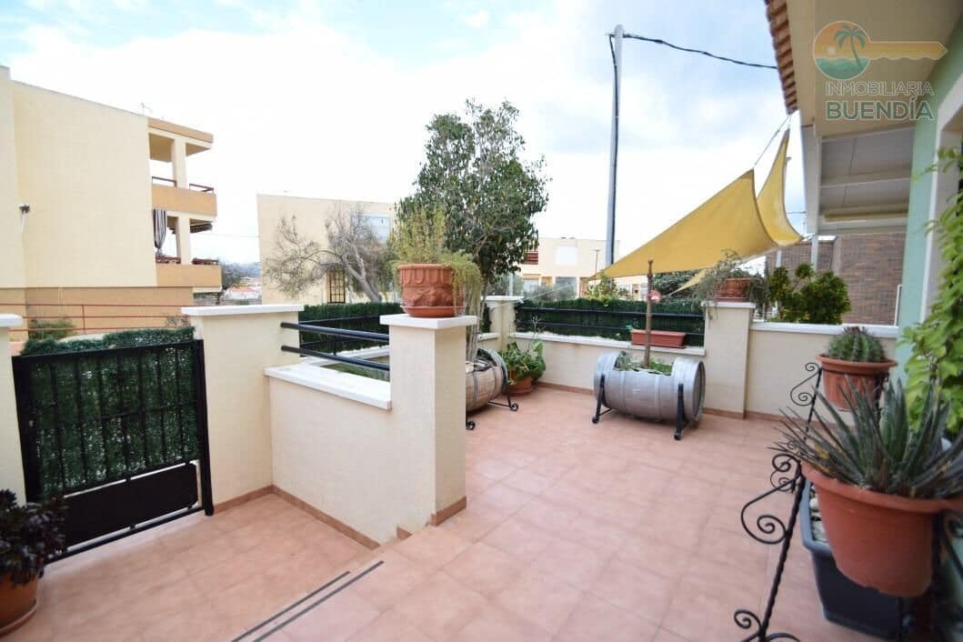 2 makuuhuone Huoneisto myytävänä paikassa Isla Plana - 262 500 € (Ref: 7912265)