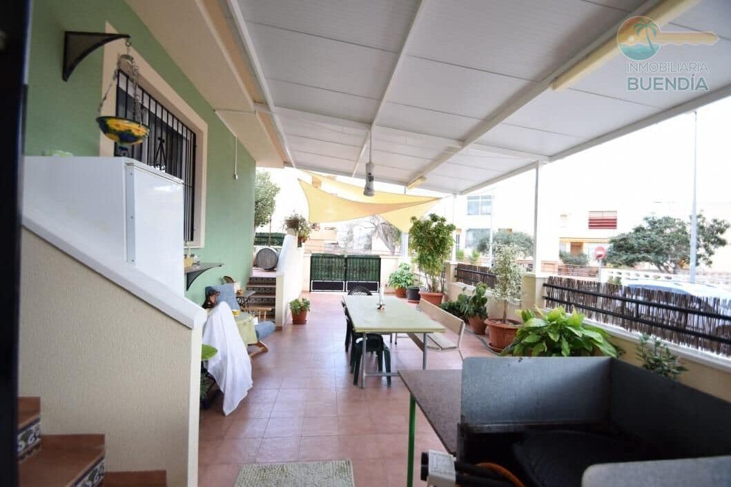 2 makuuhuone Huoneisto myytävänä paikassa Isla Plana - 262 500 € (Ref: 7912265)