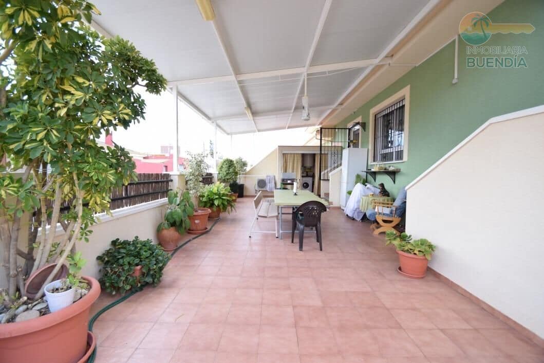 2 makuuhuone Huoneisto myytävänä paikassa Isla Plana - 262 500 € (Ref: 7912265)