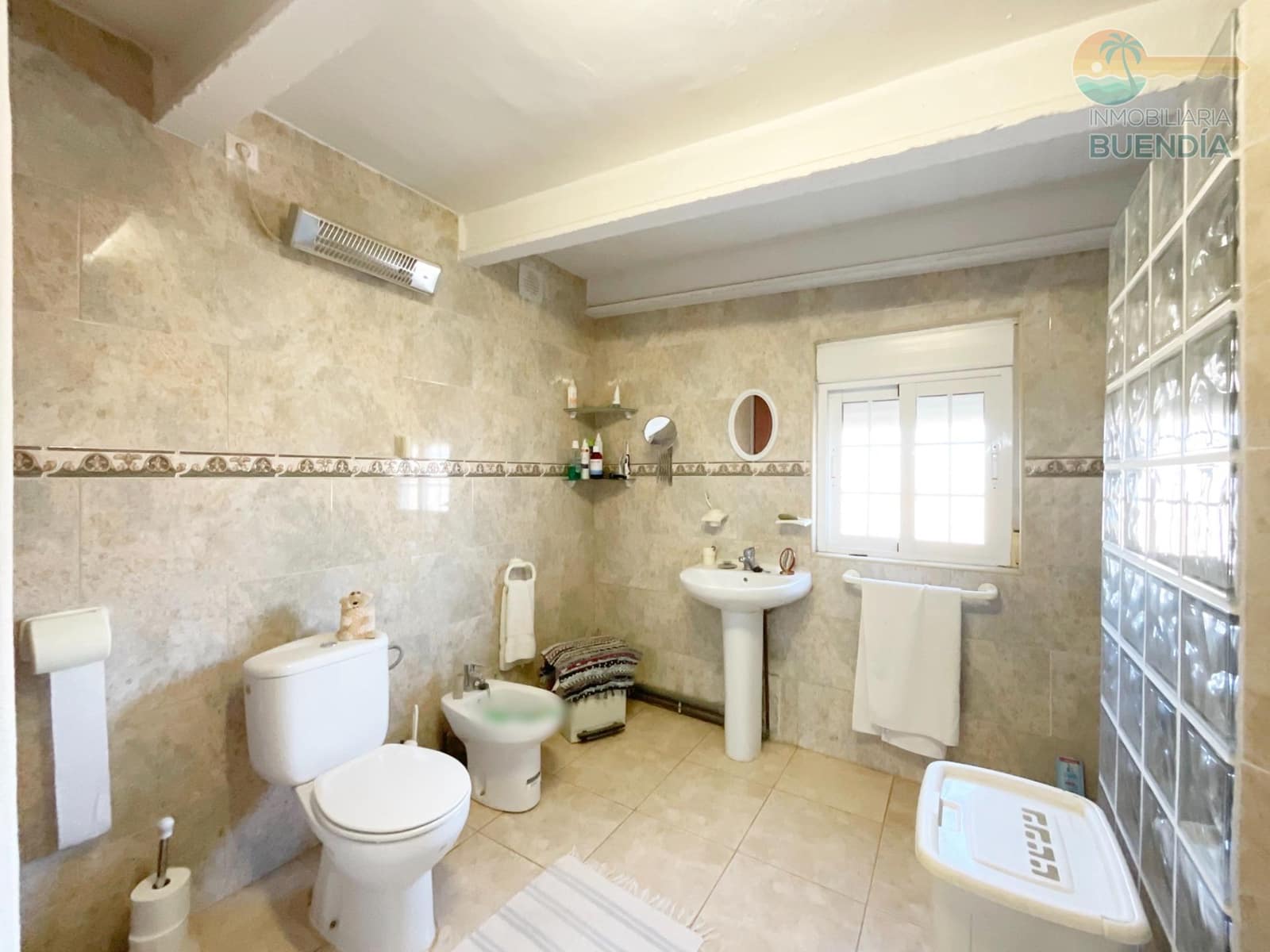 7 bedroom Finca/Country House for sale in Campillo de Abajo with pool - € 299,000 (Ref: 7954534)