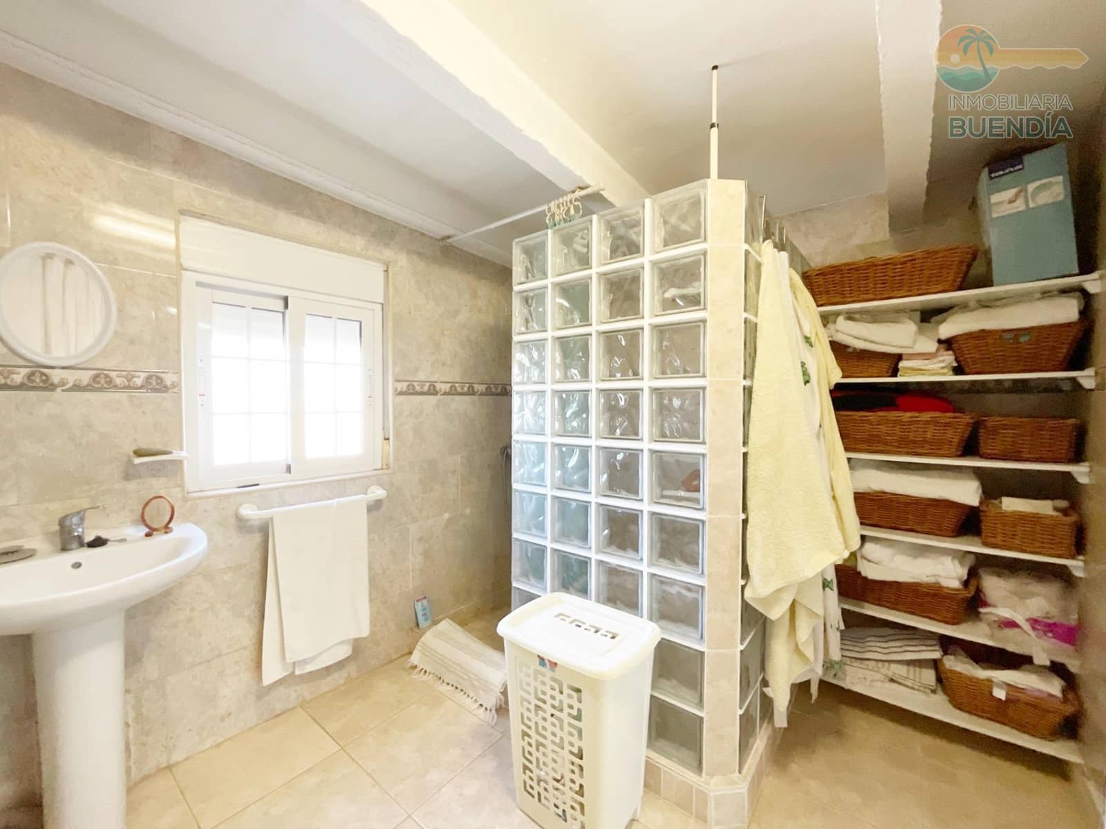 7 bedroom Finca/Country House for sale in Campillo de Abajo with pool - € 299,000 (Ref: 7954534)