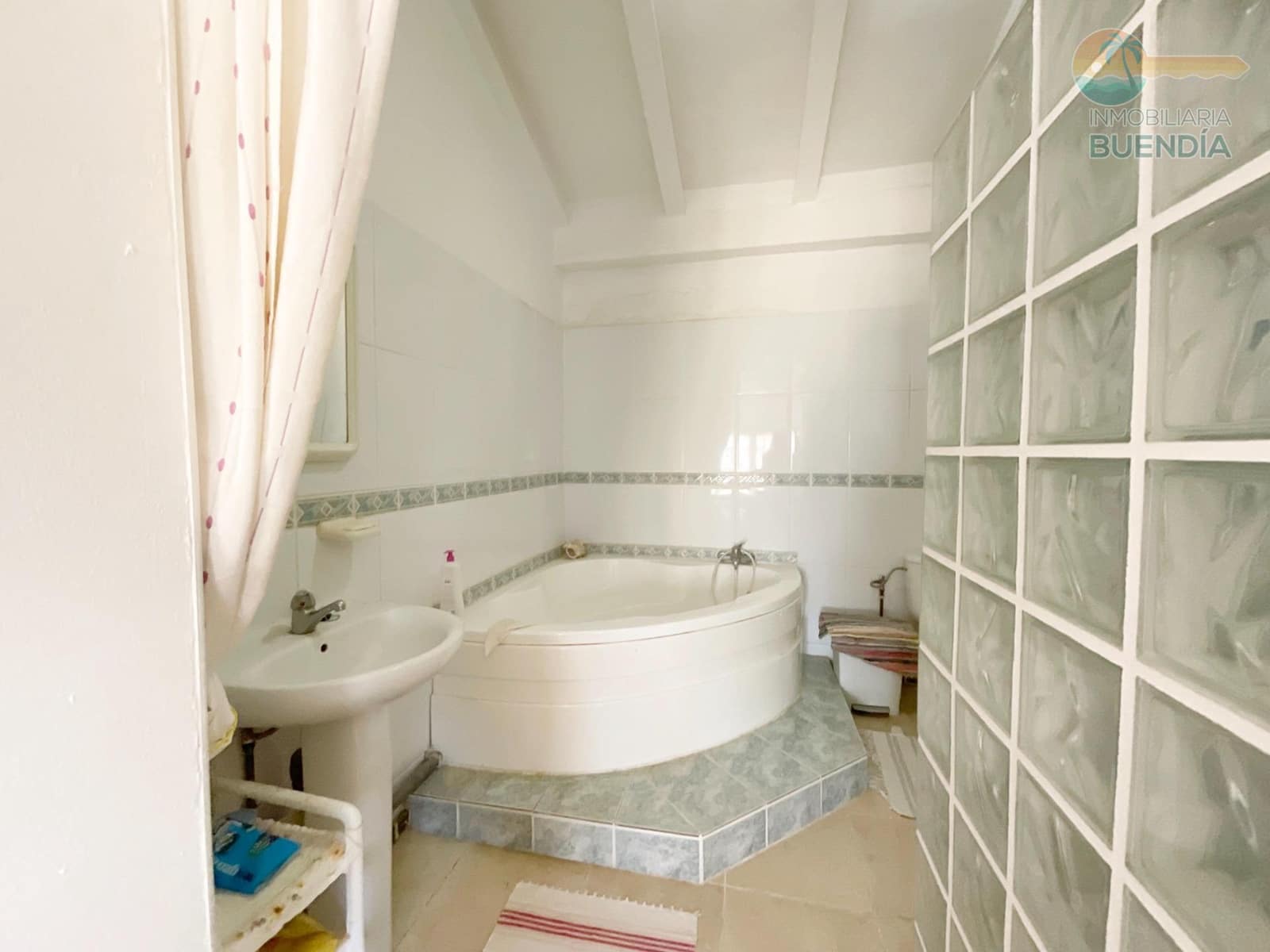 7 bedroom Finca/Country House for sale in Campillo de Abajo with pool - € 299,000 (Ref: 7954534)