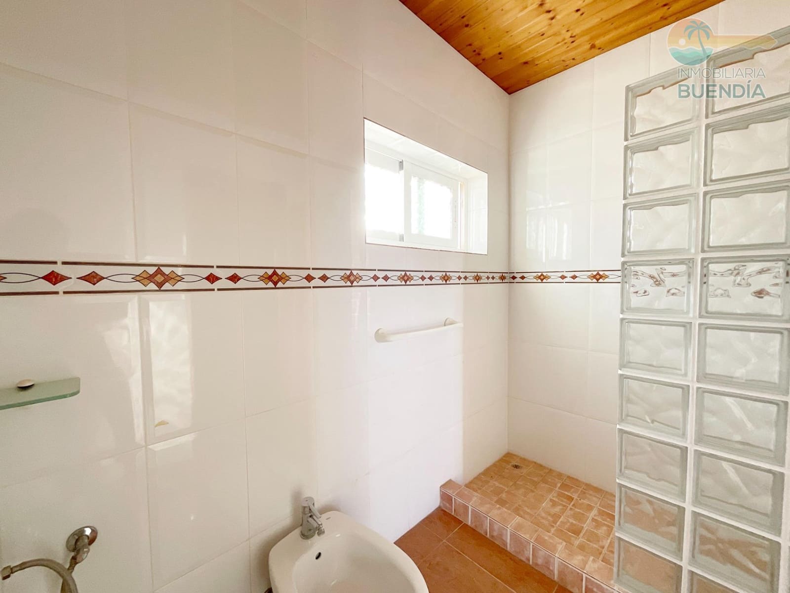 7 bedroom Finca/Country House for sale in Campillo de Abajo with pool - € 299,000 (Ref: 7954534)