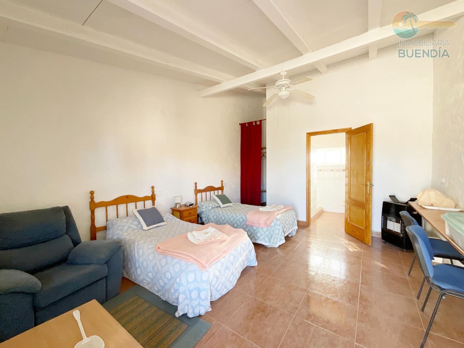 7 bedroom Finca/Country House for sale in Campillo de Abajo with pool - € 299,000 (Ref: 7954534)