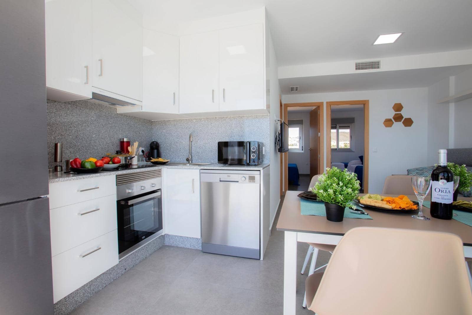 2 Zimmer Apartment zu vermieten in Alamillo - 1.300 € (Ref: 7994421)