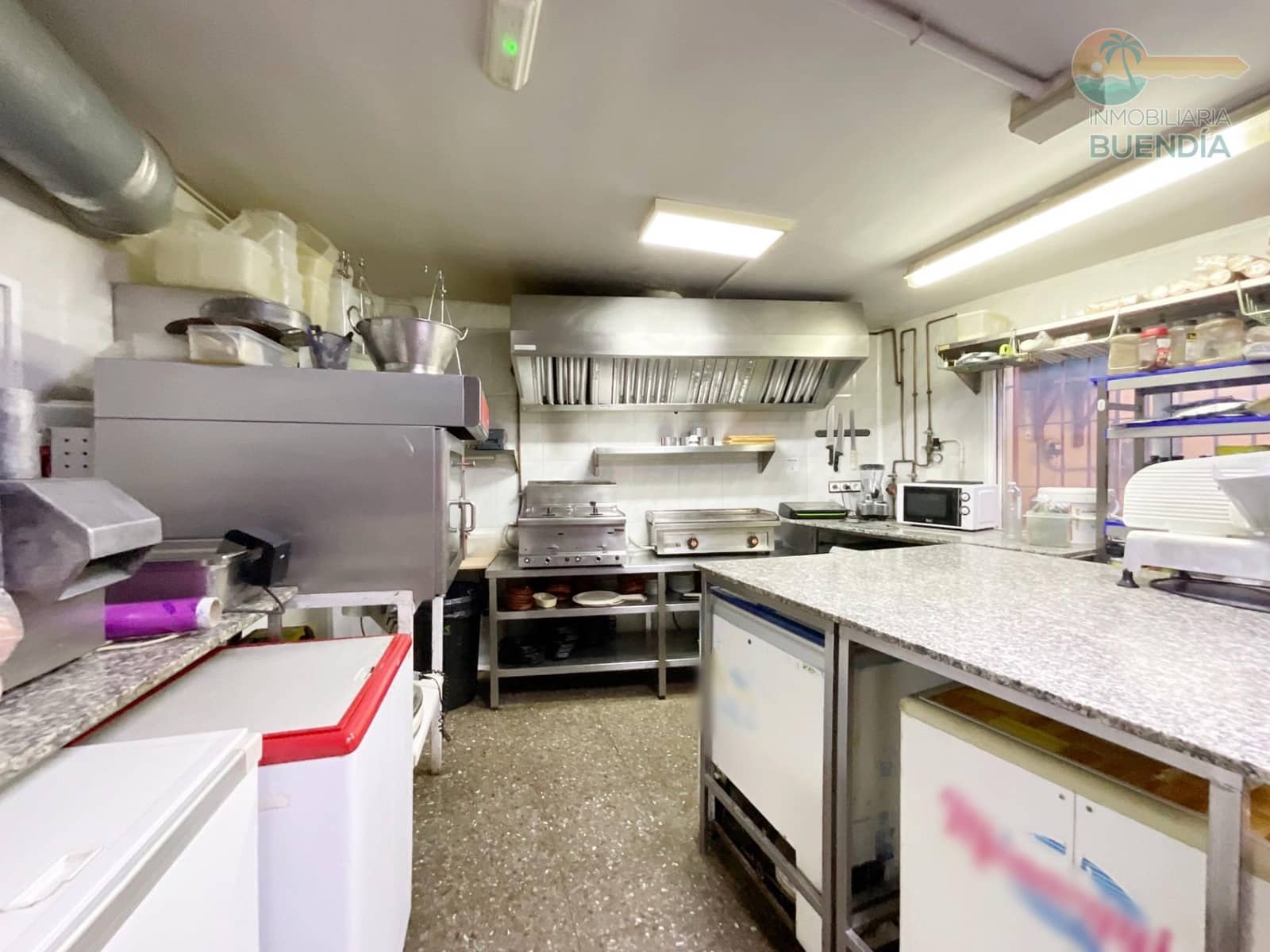 2 camera da letto Commerciale in vendita in Puerto de Mazarron - 377.860 € (Rif: 8130041)