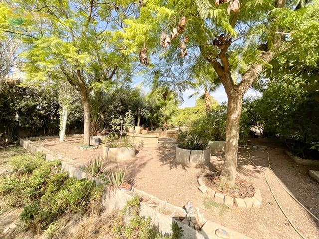 10 bedroom Villa for sale in Totana with garage - € 459,900 (Ref: 8298256)