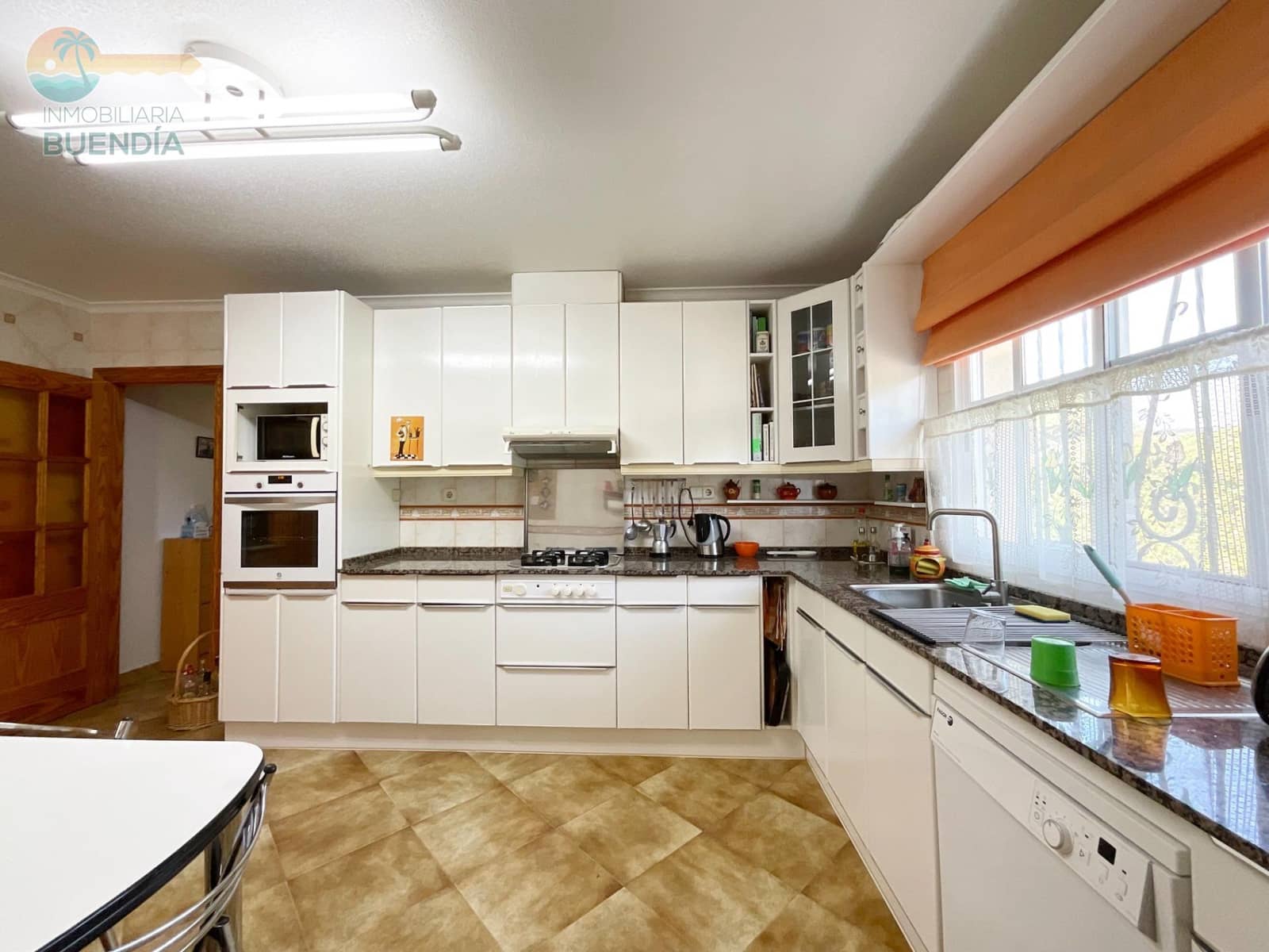 10 soveværelse Villa til salg i Totana med garage - € 459.900 (Ref: 8298256)