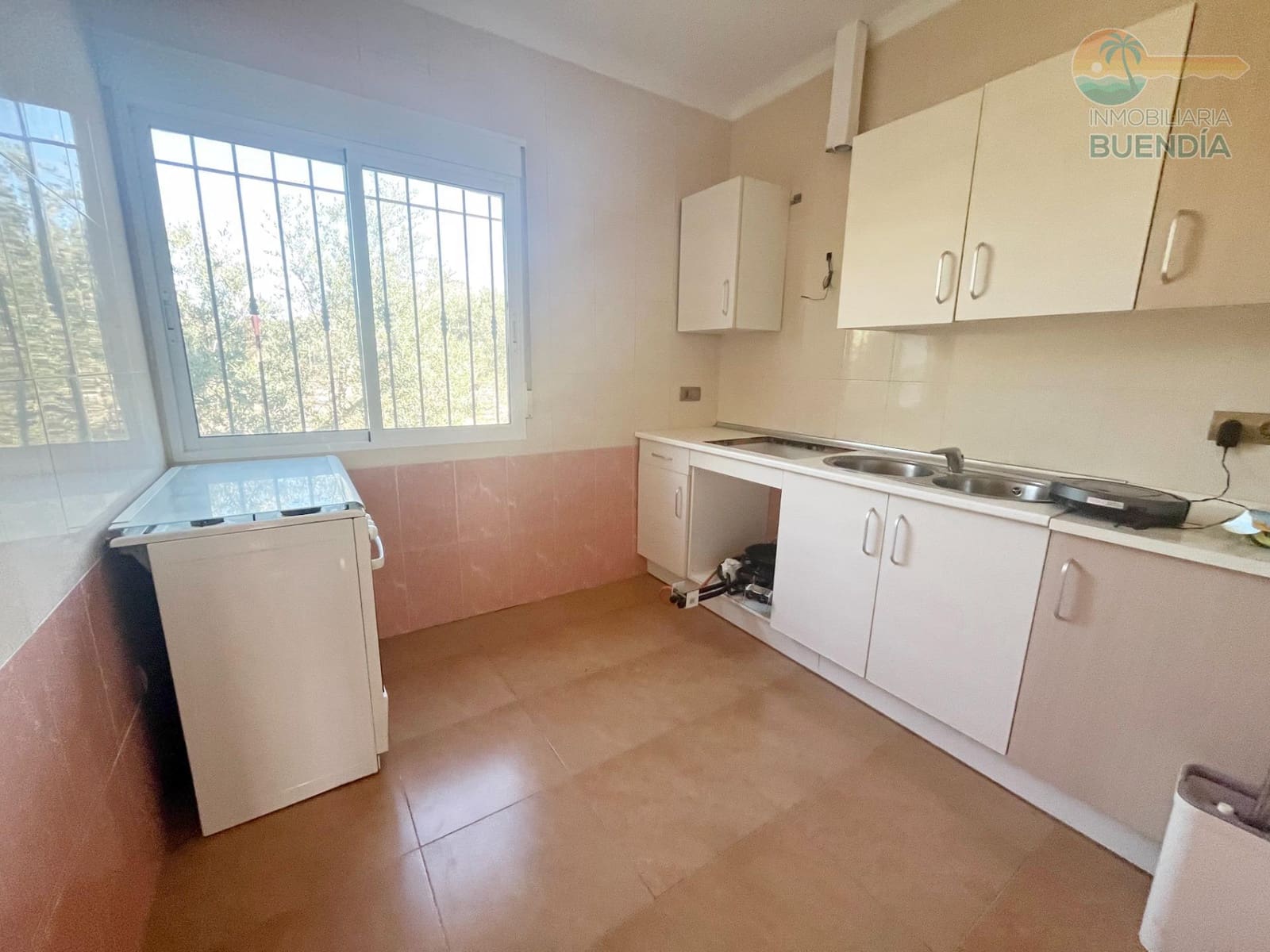 7 soveværelse Finca/Landehus til salg i La Paca - € 380.000 (Ref: 8305520)