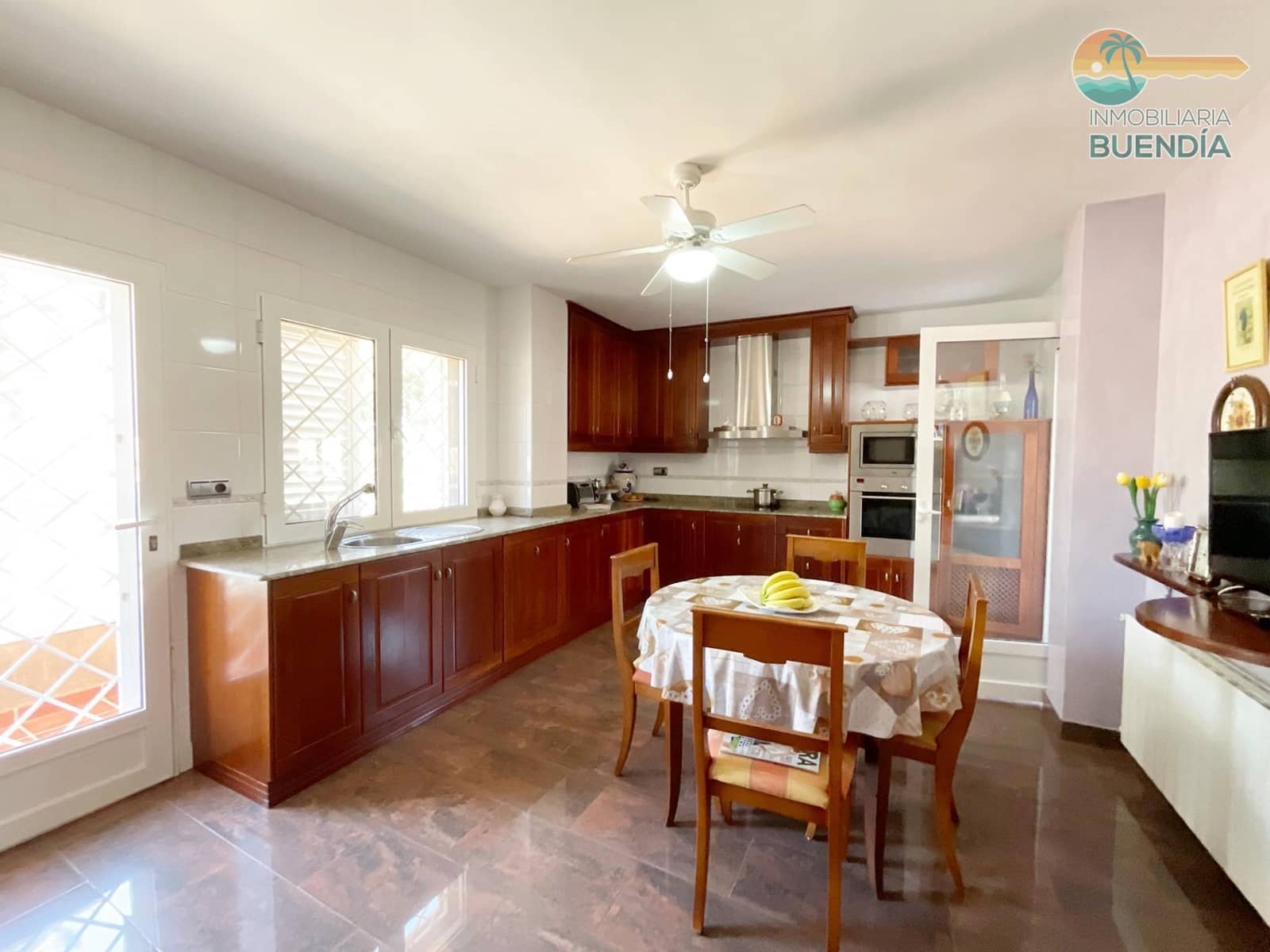 5 slaapkamer Villa te koop in Puerto de Mazarron met garage - € 390.000 (Ref: 8310860)