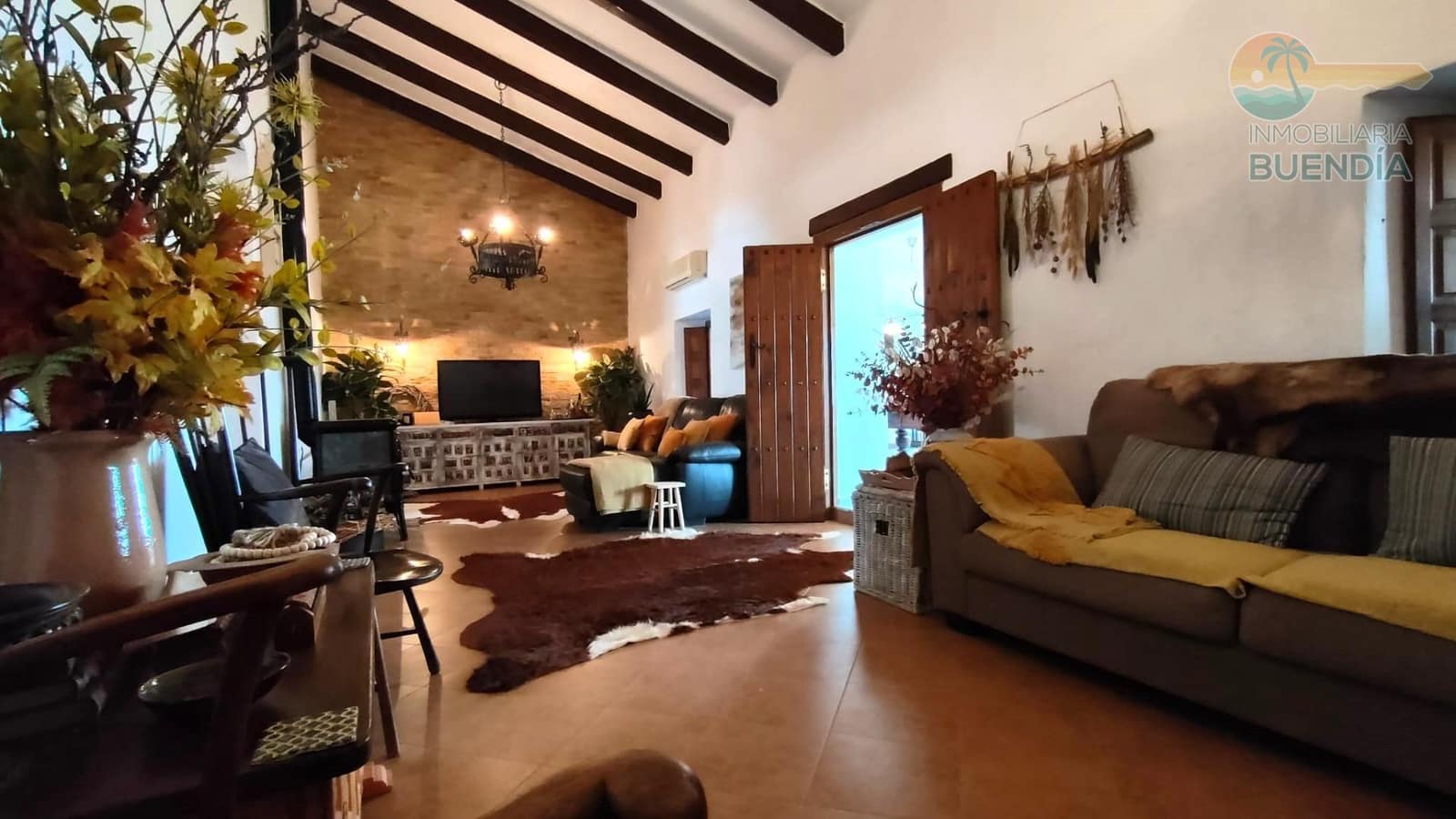 6 soveværelse Finca/Landehus til salg i Los Canovas med swimmingpool - € 495.000 (Ref: 8363160)