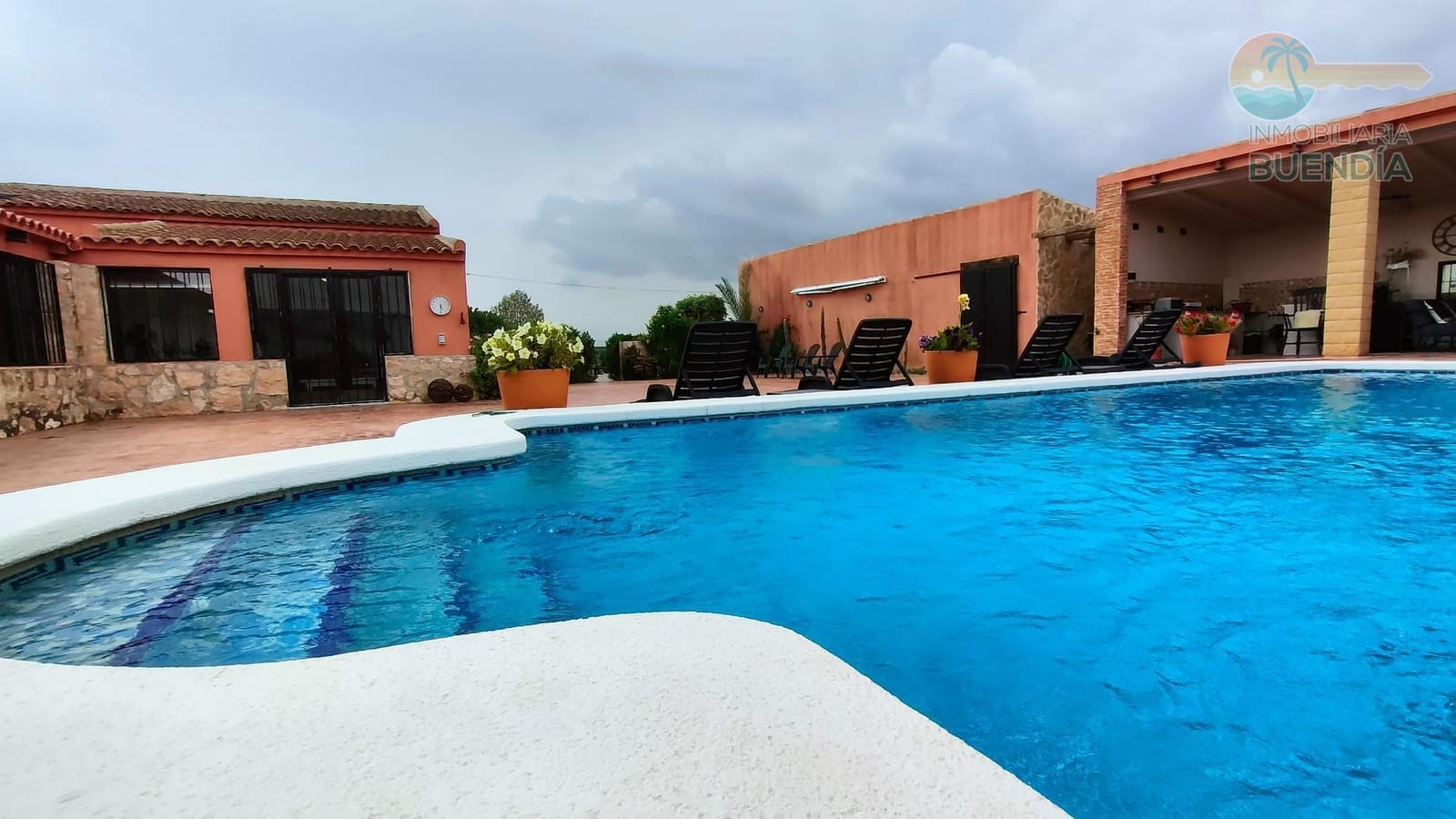 6 soveværelse Finca/Landehus til salg i Los Canovas med swimmingpool - € 495.000 (Ref: 8363160)