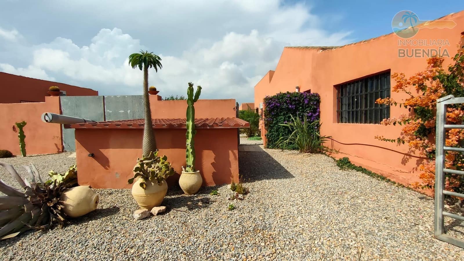 6 soveværelse Finca/Landehus til salg i Los Canovas med swimmingpool - € 495.000 (Ref: 8363160)