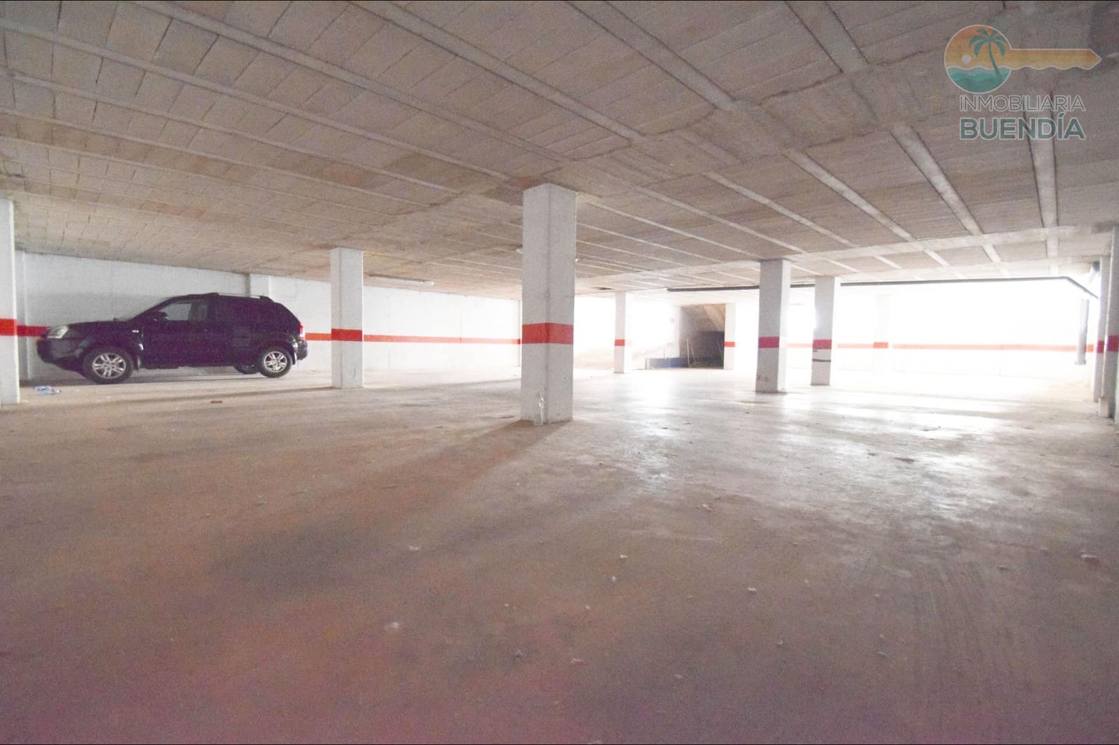 Garage te koop in Puerto de Mazarron - € 86.000 (Ref: 8445971)