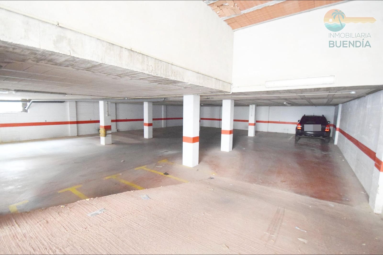 Garage te koop in Puerto de Mazarron - € 86.000 (Ref: 8445971)