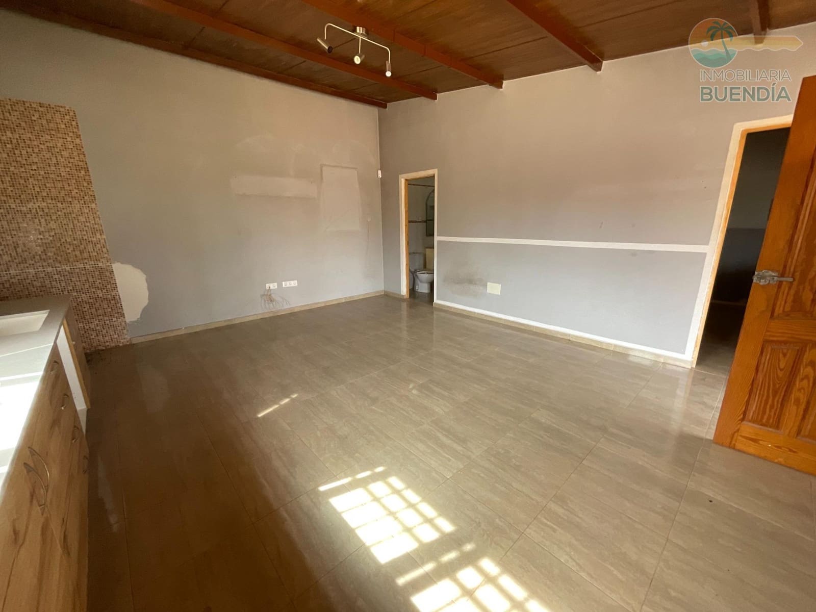 4 soveværelse Finca/Landehus til salg i Fuente Alamo de Murcia med swimmingpool garage - € 250.000 (Ref: 8511797)